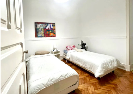 Mieszkanie do wynajęcia - Rua António Gonçalves Lisbon, Portugalia, 70 m², 720 USD (2951 PLN), NET-90241444