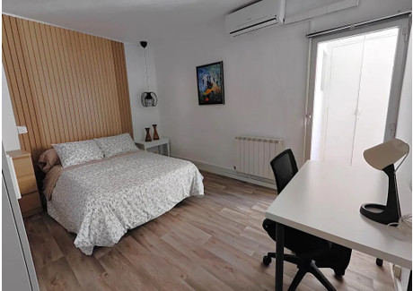 Mieszkanie do wynajęcia - Calle de Cayetano Pando Madrid, Hiszpania, 90 m², 625 USD (2557 PLN), NET-90242381