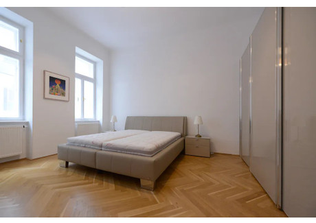 Mieszkanie do wynajęcia - Hollgasse Vienna, Austria, 64 m², 3061 USD (11 754 PLN), NET-90243010