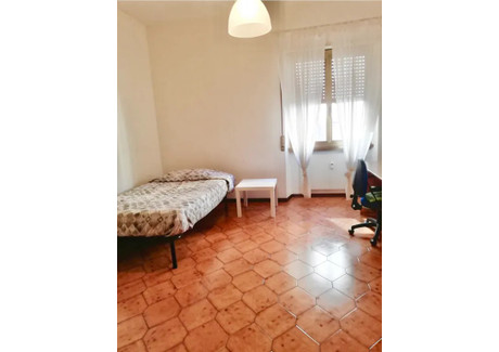 Mieszkanie do wynajęcia - Via Numitore Rome, Włochy, 94 m², 635 USD (2596 PLN), NET-90250145