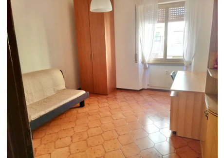 Mieszkanie do wynajęcia - Via Numitore Rome, Włochy, 94 m², 656 USD (2566 PLN), NET-90250147