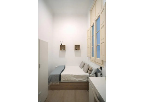 Mieszkanie do wynajęcia - Carrer Ample Barcelona, Hiszpania, 420 m², 630 USD (2481 PLN), NET-90252309