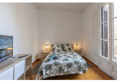 Mieszkanie do wynajęcia - Carrer de Rocafort Barcelona, Hiszpania, 150 m², 732 USD (2934 PLN), NET-90297884