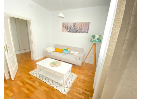 Mieszkanie do wynajęcia - Calle de Fernández de los Ríos Madrid, Hiszpania, 55 m², 1537 USD (5904 PLN), NET-90354561