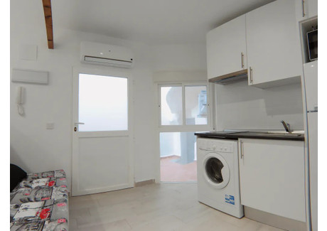 Mieszkanie do wynajęcia - Calle Berruguete Madrid, Hiszpania, 30 m², 951 USD (3652 PLN), NET-90386407