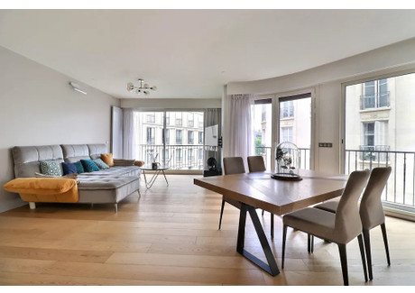 Mieszkanie do wynajęcia - Rue Octave Feuillet Paris, Francja, 95 m², 4682 USD (18 026 PLN), NET-90517528