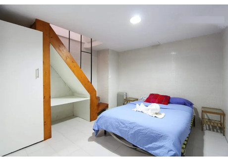 Mieszkanie do wynajęcia - Calle de Antonio Zamora Madrid, Hiszpania, 28 m², 649 USD (2616 PLN), NET-90619948