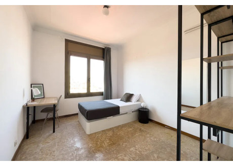 Mieszkanie do wynajęcia - Carrer de Sant Pau Barcelona, Hiszpania, 277 m², 771 USD (2967 PLN), NET-90708878