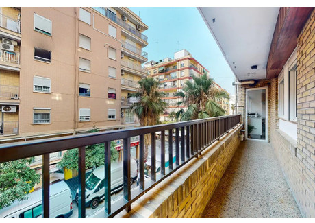 Mieszkanie do wynajęcia - Carrer Rodrigo de Pertegàs Valencia, Hiszpania, 125 m², 463 USD (1920 PLN), NET-90934941