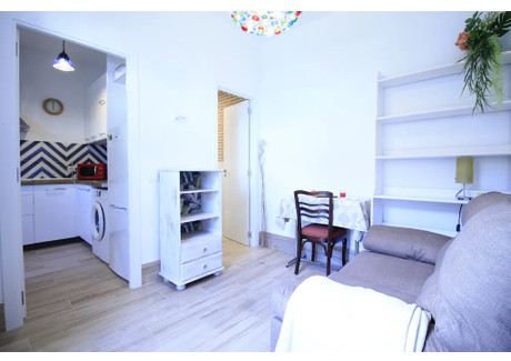 Mieszkanie do wynajęcia - Calle de las Islas Hébridas Madrid, Hiszpania, 38 m², 886 USD (3622 PLN), NET-90959688