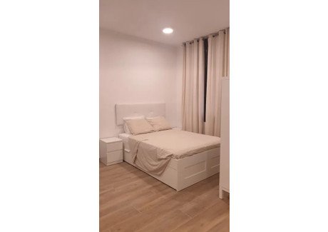 Mieszkanie do wynajęcia - Carrer de Santa Margarida Barcelona, Hiszpania, 40 m², 859 USD (3452 PLN), NET-91064701