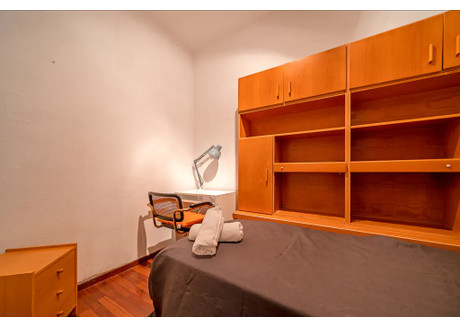 Mieszkanie do wynajęcia - Carrer de Padilla Barcelona, Hiszpania, 80 m², 725 USD (2966 PLN), NET-91263685