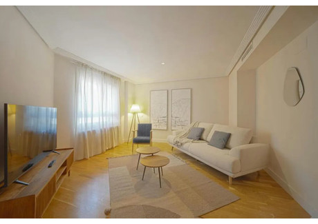 Mieszkanie do wynajęcia - Calle del Doctor Fleming Madrid, Hiszpania, 88 m², 3844 USD (14 876 PLN), NET-91888283