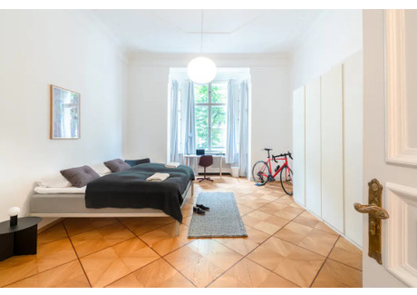 Mieszkanie do wynajęcia - Uhlandstraße Berlin, Niemcy, 225 m², 1505 USD (5883 PLN), NET-91910554