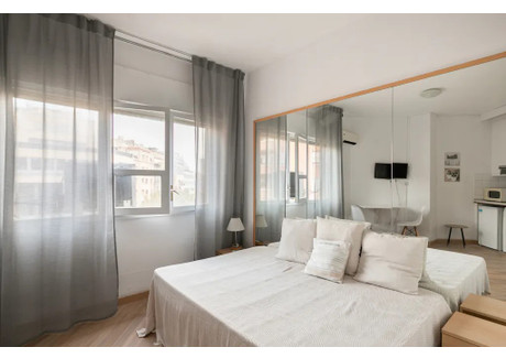 Mieszkanie do wynajęcia - Carrer de Berlín Barcelona, Hiszpania, 25 m², 1097 USD (4213 PLN), NET-91959563