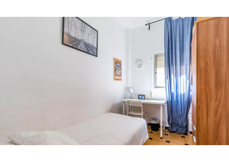 Mieszkanie do wynajęcia - Carrer de Beatriz Tortosa Valencia, Hiszpania, 120 m², 381 USD (1511 PLN), NET-92055129