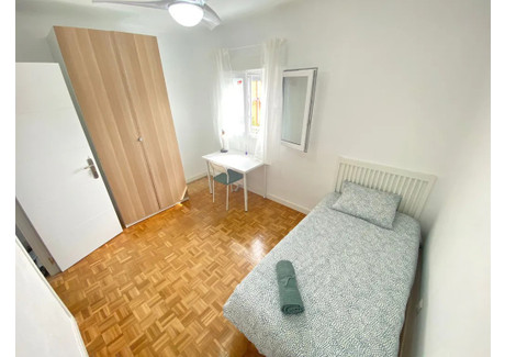 Mieszkanie do wynajęcia - Calle de Nuestra Señora del Perpetuo Socorro Madrid, Hiszpania, 110 m², 433 USD (1706 PLN), NET-92106774