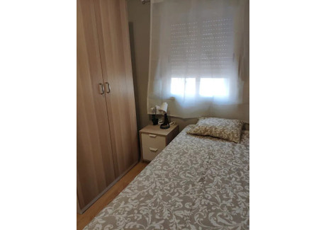 Mieszkanie do wynajęcia - Calle de Almonacid Madrid, Hiszpania, 70 m², 356 USD (1377 PLN), NET-92165479