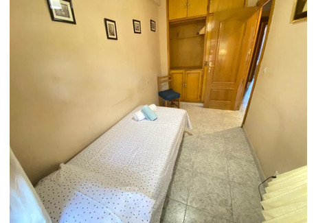 Dom do wynajęcia - Calle del Cabo de Creus Madrid, Hiszpania, 85 m², 293 USD (1198 PLN), NET-92165725