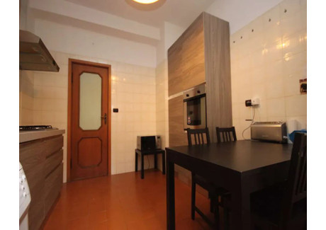 Mieszkanie do wynajęcia - Via Sebastiano Veniero Milan, Włochy, 140 m², 935 USD (3683 PLN), NET-92228235