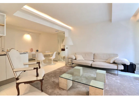 Mieszkanie do wynajęcia - Rue Bonaparte Paris, Francja, 49 m², 3627 USD (14 546 PLN), NET-92277024