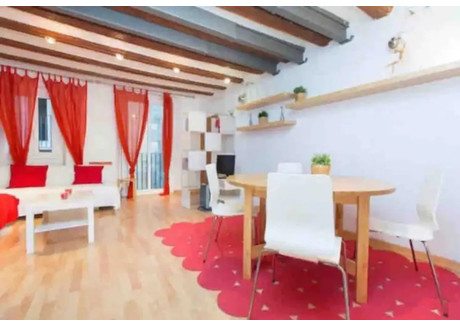 Mieszkanie do wynajęcia - Carrer del Sabateret Barcelona, Hiszpania, 50 m², 5407 USD (21 305 PLN), NET-92303005