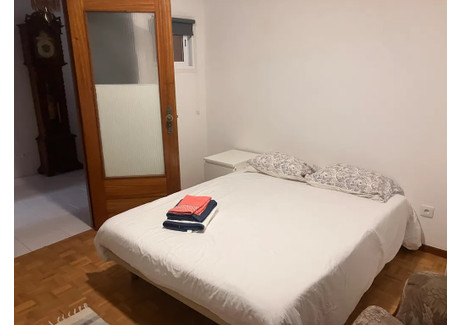 Mieszkanie do wynajęcia - Travessa da Fonte de Contumil Porto, Portugalia, 100 m², 429 USD (1755 PLN), NET-92461390