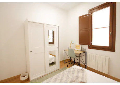 Mieszkanie do wynajęcia - Carrer de Santa Madrona Barcelona, Hiszpania, 90 m², 959 USD (3863 PLN), NET-92487250