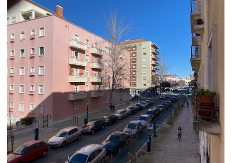 Mieszkanie do wynajęcia - Avenida Visconde de Valmor Lisbon, Portugalia, 250 m², 791 USD (3235 PLN), NET-92487375