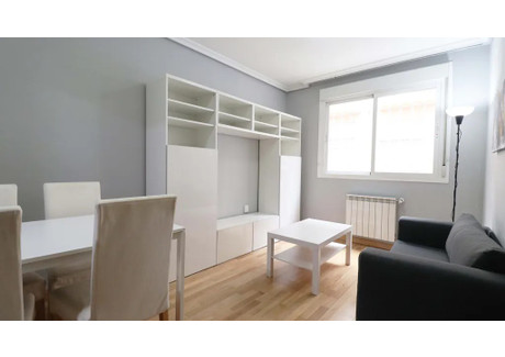 Mieszkanie do wynajęcia - Calle de Robledo Madrid, Hiszpania, 30 m², 1114 USD (4309 PLN), NET-92707830