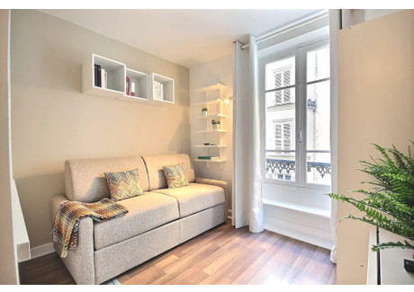 Mieszkanie do wynajęcia - Rue Augereau Paris, Francja, 17 m², 1651 USD (6388 PLN), NET-92810503