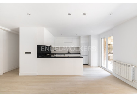 Mieszkanie na sprzedaż - Madrid, Hiszpania, 75 m², 484 255 USD (1 951 548 PLN), NET-91889311