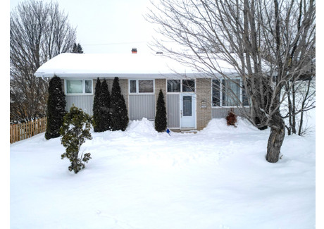 Dom na sprzedaż - 518 Rue de la Touraine, Rimouski, QC G5L5N8, CA Rimouski, Kanada, 94 m², 192 573 USD (789 551 PLN), NET-96349216