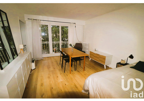 Mieszkanie na sprzedaż - Issy-Les-Moulineaux, Francja, 30 m², 242 684 USD (992 577 PLN), NET-101262306