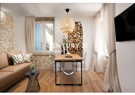 Mieszkanie na sprzedaż - Istarska Županija, Rovinj, Rovinj(Rovigno), Chorwacja, 50 m², 367 666 USD (1 507 431 PLN), NET-102840481