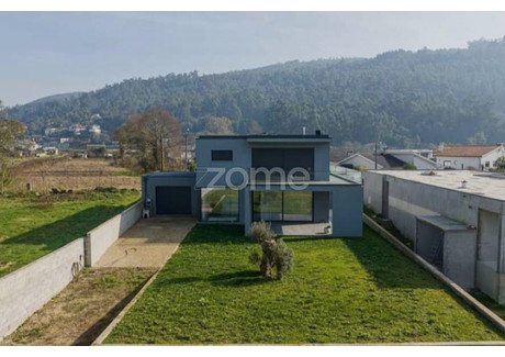 Dom na sprzedaż - Vila Nova De Famalicao, Portugalia, 254 m², 518 539 USD (2 032 674 PLN), NET-99427132