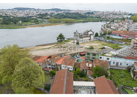 Dom na sprzedaż - Porto, Portugalia, 56 m², 181 151 USD (751 778 PLN), NET-96829419