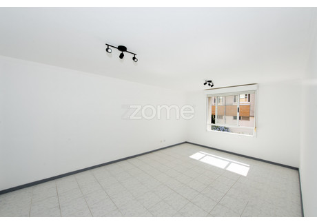 Mieszkanie na sprzedaż - Gondomar, Portugalia, 77 m², 189 708 USD (760 730 PLN), NET-98471517