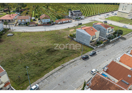 Działka na sprzedaż - Lousada, Portugalia, 667 m², 105 987 USD (426 069 PLN), NET-92480856