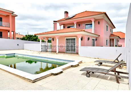 Dom na sprzedaż - Oeiras, Portugalia, 252 m², 1 041 236 USD (4 258 656 PLN), NET-97580191