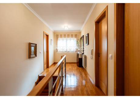 Dom na sprzedaż - Guimaraes, Portugalia, 214 m², 374 017 USD (1 529 729 PLN), NET-96285290