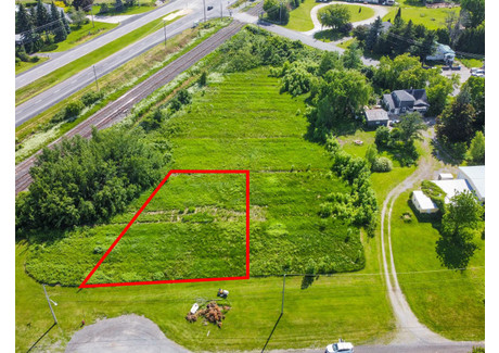 Działka na sprzedaż - Ch. Rouillard, Mont-Saint-Hilaire, QC J3G4S6, CA Mont-Saint-Hilaire, Kanada, 1689 m², 238 914 USD (991 493 PLN), NET-98073155