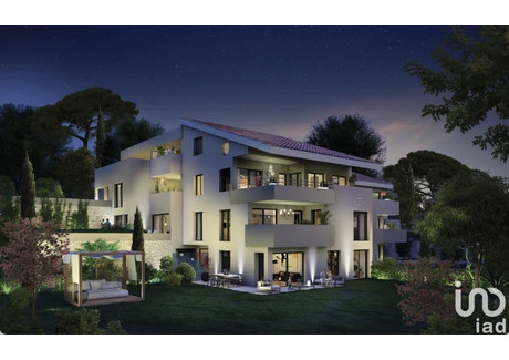 Mieszkanie na sprzedaż - Saint-Raphaël, Francja, 73 m², 518 922 USD (2 044 554 PLN), NET-95991255
