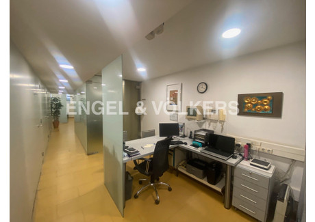 Komercyjne na sprzedaż - Barcelona, Hiszpania, 100 m², 238 959 USD (972 563 PLN), NET-103029001