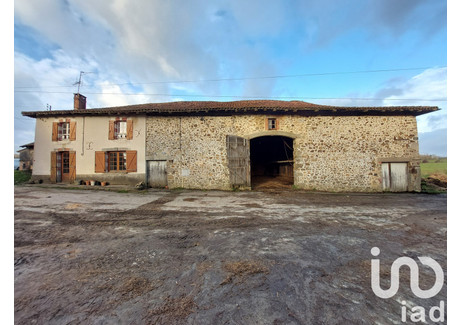 Dom na sprzedaż - Les Salles-Lavauguyon, Francja, 94 m², 33 355 USD (138 424 PLN), NET-103131904