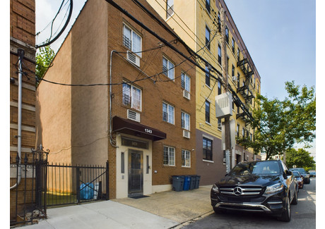 Mieszkanie na sprzedaż - 1343 Bristow Ave., Bronx County, NY Bronx, Usa, 328,88 m², 1 199 000 USD (4 879 930 PLN), NET-103032652