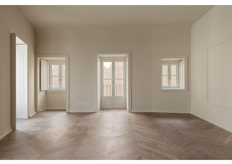 Mieszkanie na sprzedaż - Largo do Terreiro do Trigo Lisbon, Portugalia, 122 m², 765 169 USD (2 930 596 PLN), NET-90872805