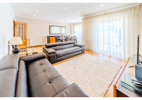 Mieszkanie do wynajęcia - Lisboa, Carnaxide, Portugalia, 156 m², 2546 USD (10 183 PLN), NET-96160884
