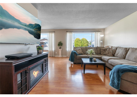 Dom na sprzedaż - 107 Blairmore Crescent Penticton, Kanada, 161,09 m², 520 376 USD (2 003 448 PLN), NET-98344461