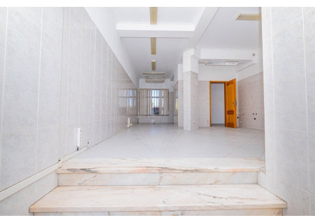 Lokal handlowy na sprzedaż - Setúbal, Charneca De Caparica E Sobreda, Portugalia, 45 m², 103 844 USD (398 762 PLN), NET-98820734